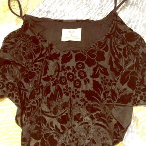 Urban outfitter crop top. Loose